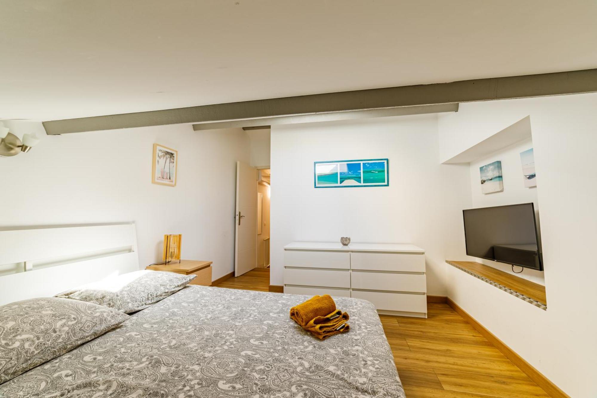 T3 Residence De Tourisme Voltaire Hyères Extérieur photo